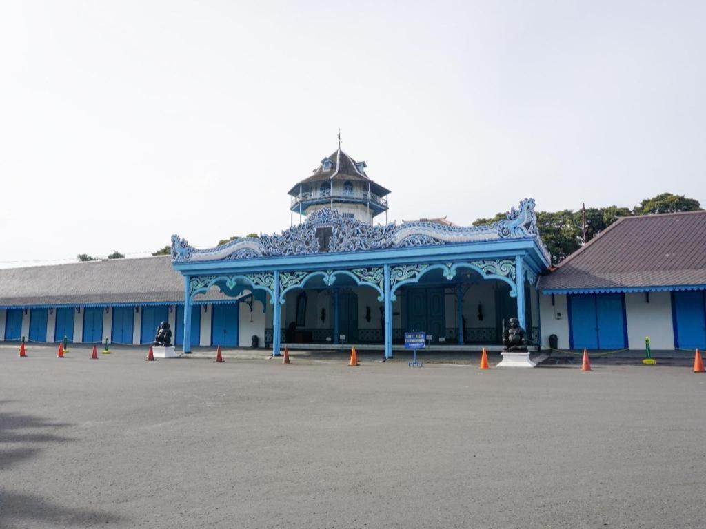 Aziza Syariah Hotel Solo By Horison Exterior photo