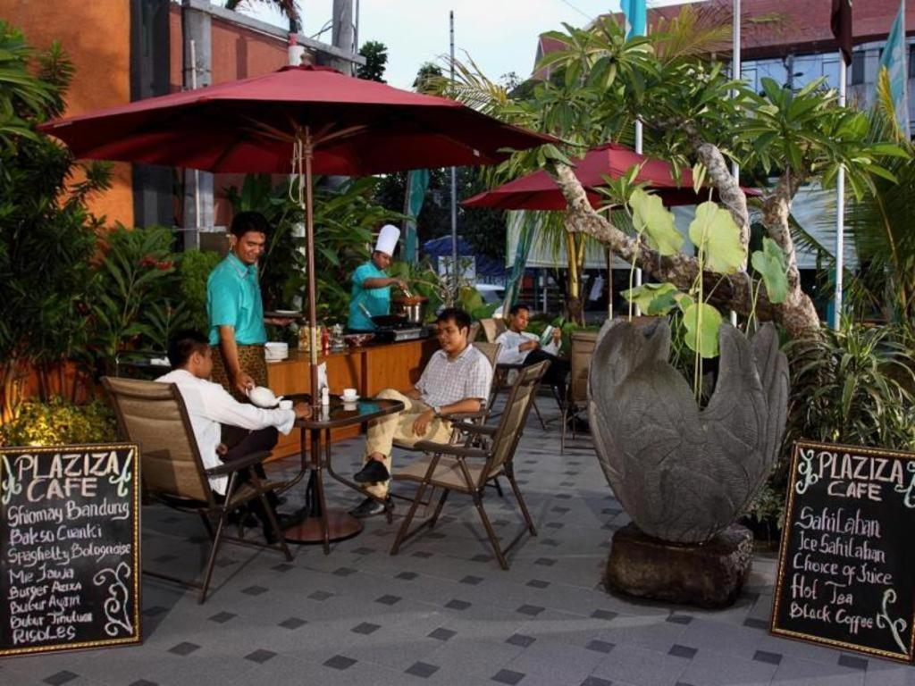 Aziza Syariah Hotel Solo By Horison Exterior photo